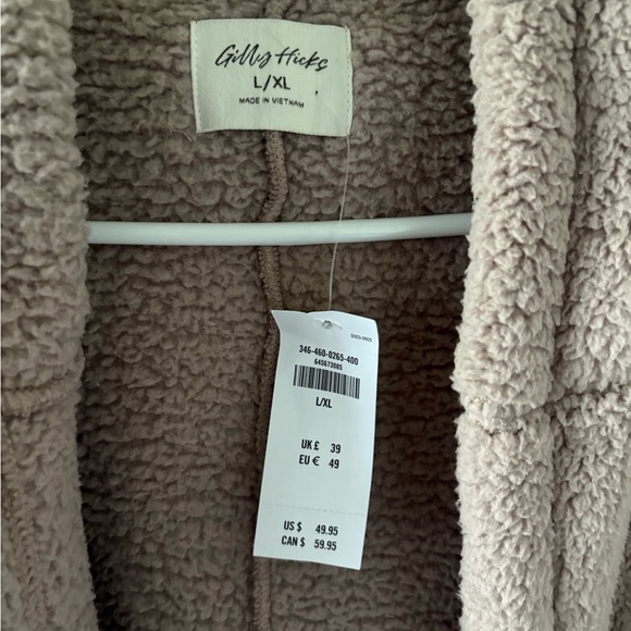 NWT Gilly Hicks Sherpa Hoodie - L/XL - Picture 3 of 3